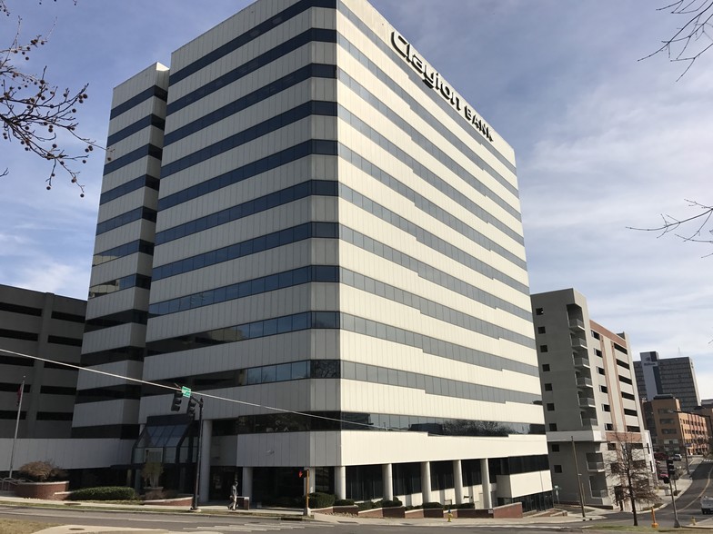 520 W Summit Hill Dr, Knoxville, TN 37902 Office For Lease