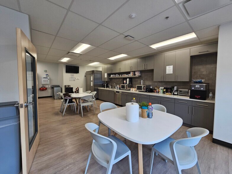 More Photos Of 657 North 1500 West, Orem Specialty For Lease