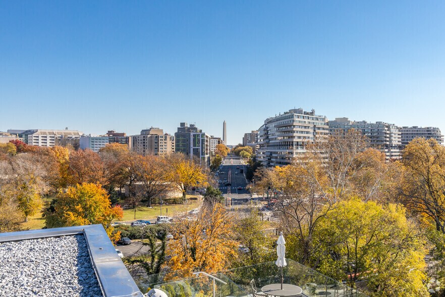 More Photos Of 2900 K St NW, Washington Office For Sale