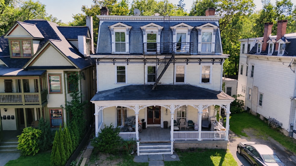 Primary Photo Of 31 Green St, Kingston Apartments For Sale