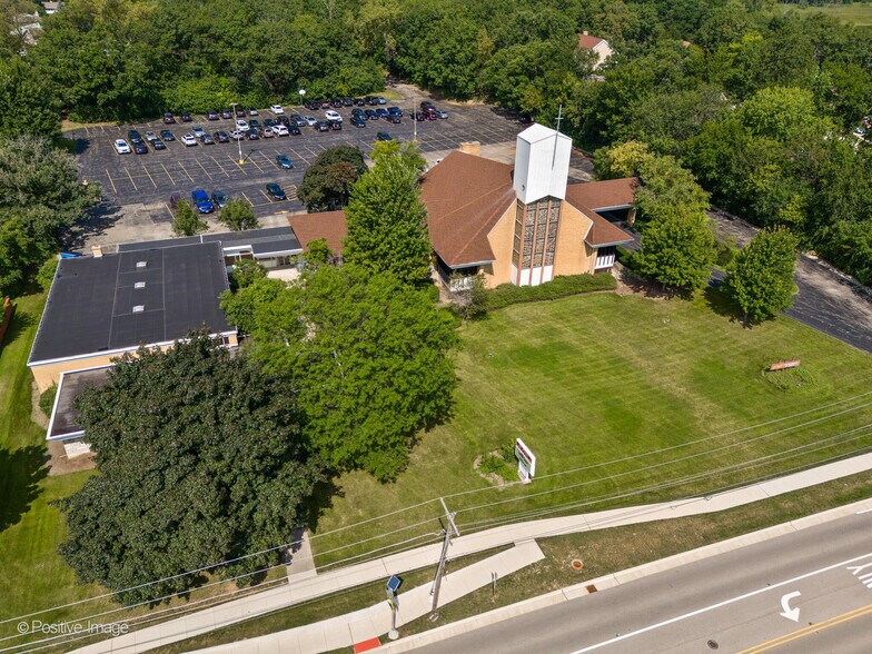 More Photos Of 47 Church St, Lake Zurich Religious Facility For Sale