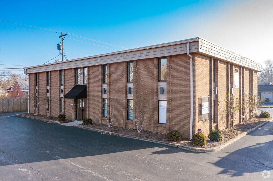 More Photos Of 2040 Regency Rd, Lexington Office For Lease