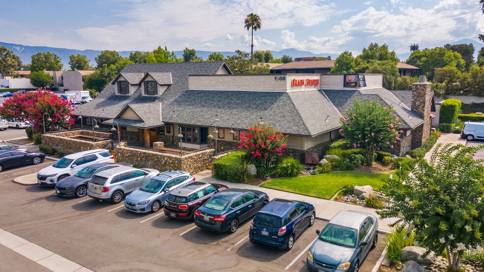 Primary Photo Of 1905 S Commerce Center Dr E, San Bernardino Restaurant For Lease