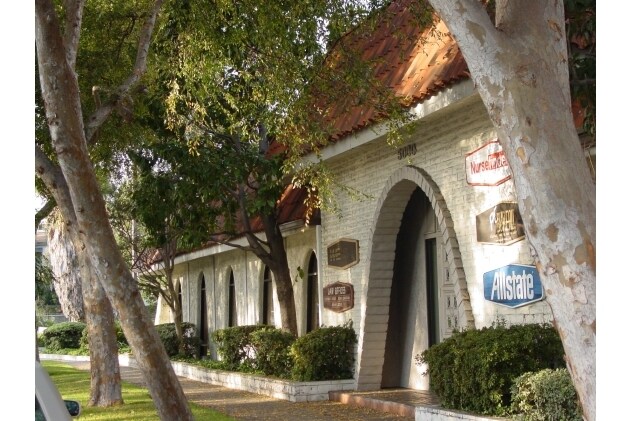 More Photos Of 5000 Overland Ave, Culver City Office For Sale