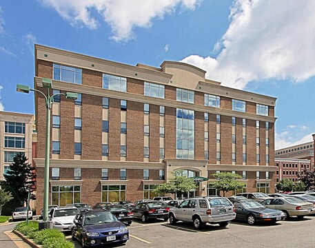 More Photos Of 2121 Eisenhower Ave, Alexandria Office For Lease