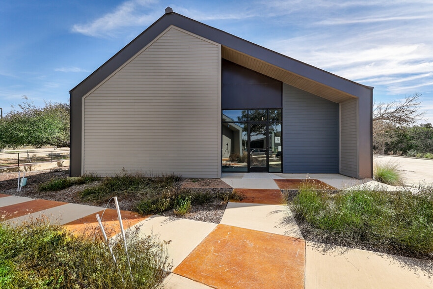 More Photos Of 17206 Blanco Rd, San Antonio Office For Sale