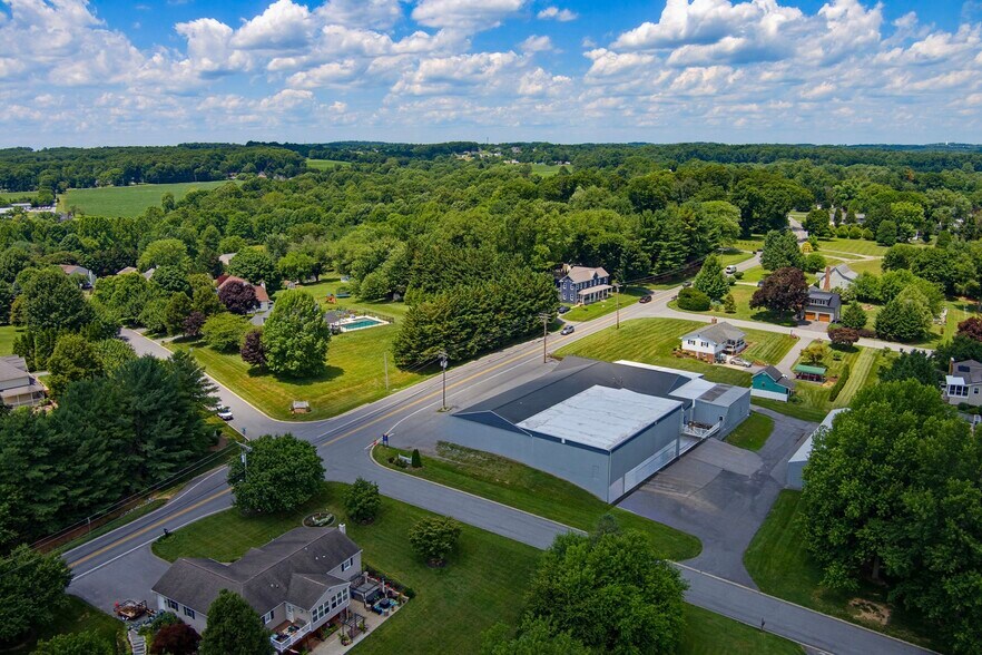 More Photos Of 1584 Deer Park Rd, Finksburg Warehouse For Lease