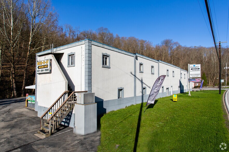 More Photos Of 1450 Pa-51, Clairton Office For Sale