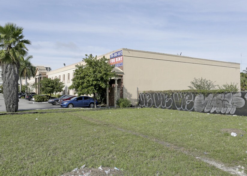More Photos Of 99 NW 183rd St, North Miami Beach Office For Sale