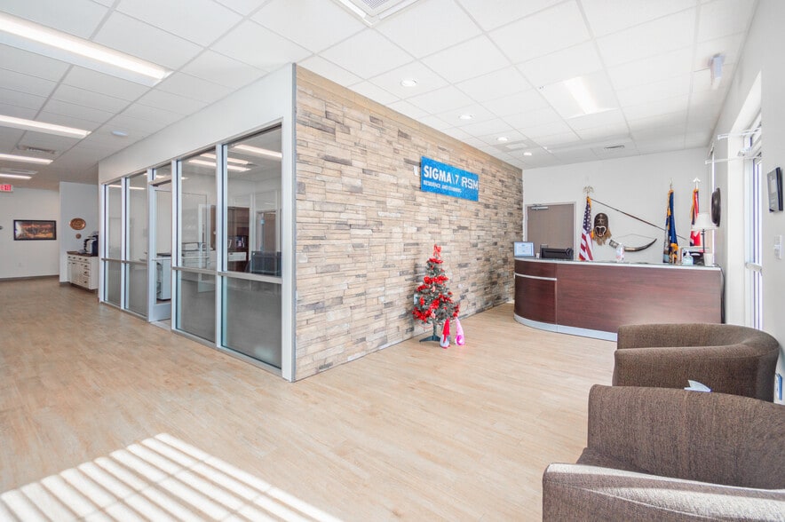 More Photos Of 7180 Opal Rd, Warrenton Office For Sale