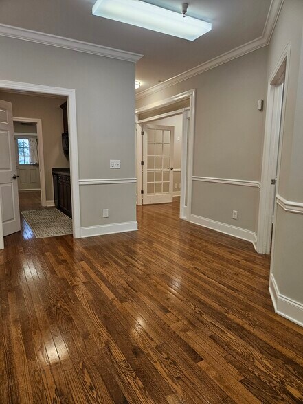More Photos Of 321 Billingsly Ct, Franklin Loft Creative Space For Lease