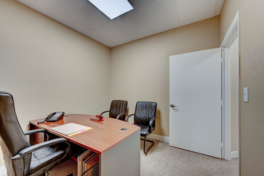 More Photos Of 4851 W Hillsboro Blvd, Coconut Creek Office For Sale