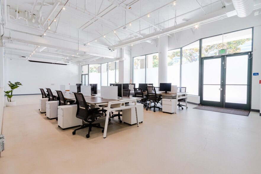 More Photos Of 725-727 Folsom St, San Francisco Apartments For Lease