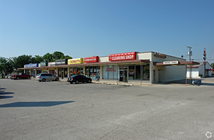 More Photos Of 4315-4331 Gus Thomasson Rd, Mesquite Storefront For Lease