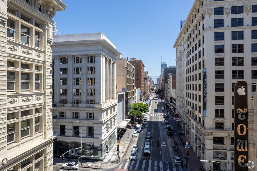 More Photos Of 761 S Broadway, Los Angeles Office Residential For Sale