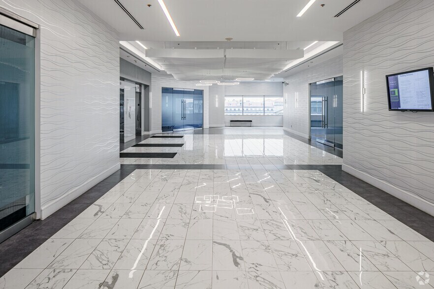 More Photos Of 217 E Redwood St, Baltimore Office For Lease