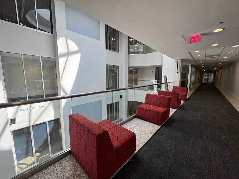 More Photos Of 430 Route 22 E, Bridgewater Office For Lease