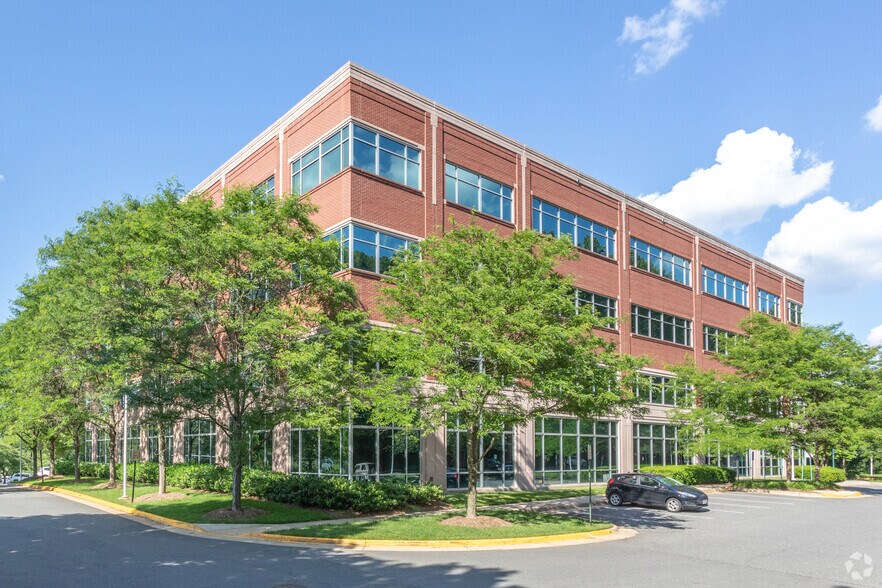 More Photos Of 8501 Arlington Blvd, Merrifield Unknown For Lease