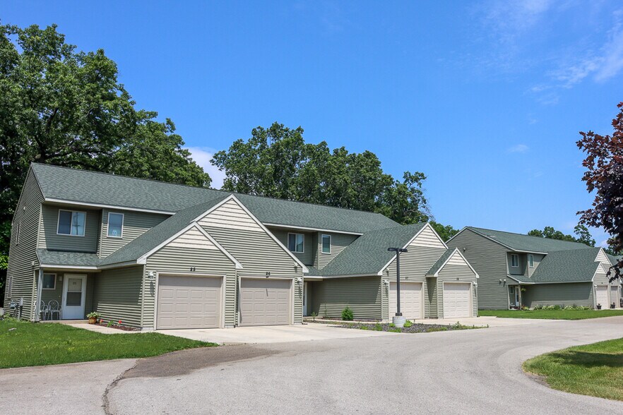 Primary Photo Of 816 Marquette Ave, Muskegon Apartments For Sale