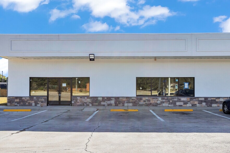 More Photos Of 1680 Brown Rd, Hephzibah Service Station For Lease