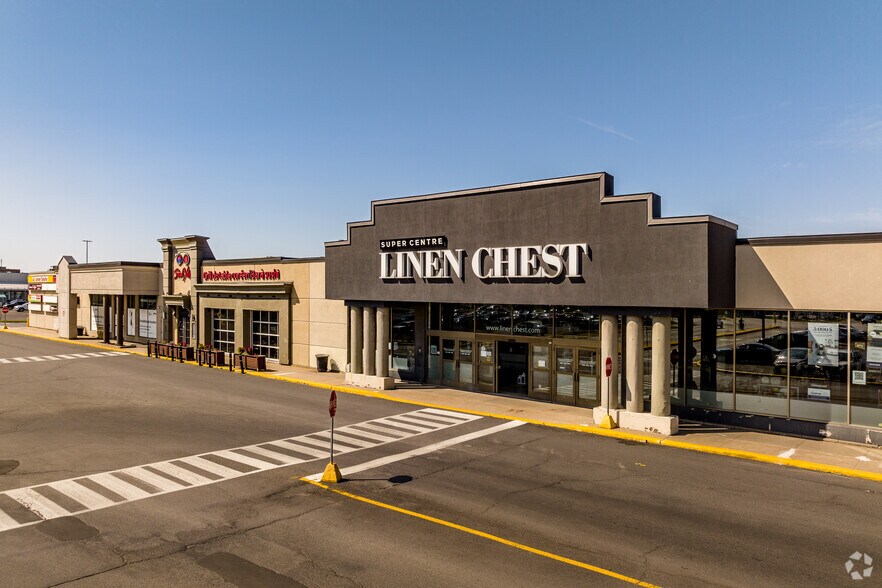 More Photos Of 7200-7250 Blvd Taschereau, Brossard Unknown For Lease