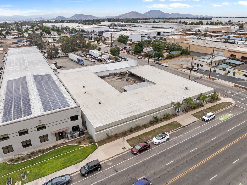 More Photos Of 491 W Rialto Ave, Rialto Manufacturing For Sale