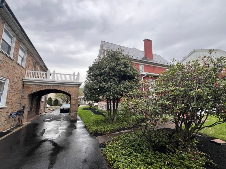 More Photos Of 1030 E Lincoln Hwy, Coatesville Funeral Home For Sale