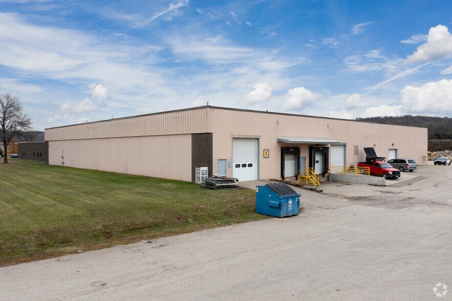 More Photos Of 8361 Broadwell Rd, Cincinnati Warehouse For Sale