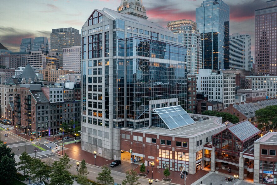 More Photos Of 200 State St, Boston Office For Lease