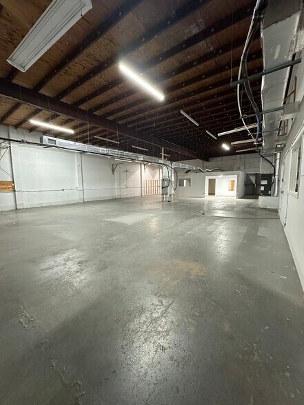 More Photos Of 5110 NW 2nd Ave, Miami Warehouse For Sale