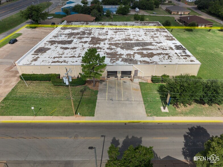 More Photos Of 2200 5th St, Wichita Falls Warehouse For Sale