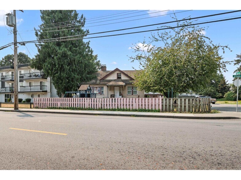 Primary Photo Of 9475 Williams St, Chilliwack Apartments For Sale