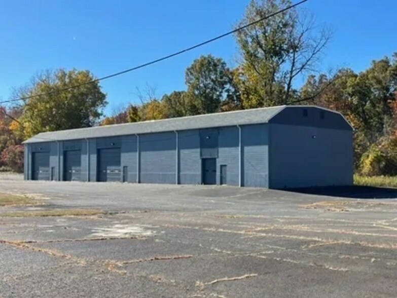 More Photos Of 61 Ffyler Pl, Suffield Unknown For Lease