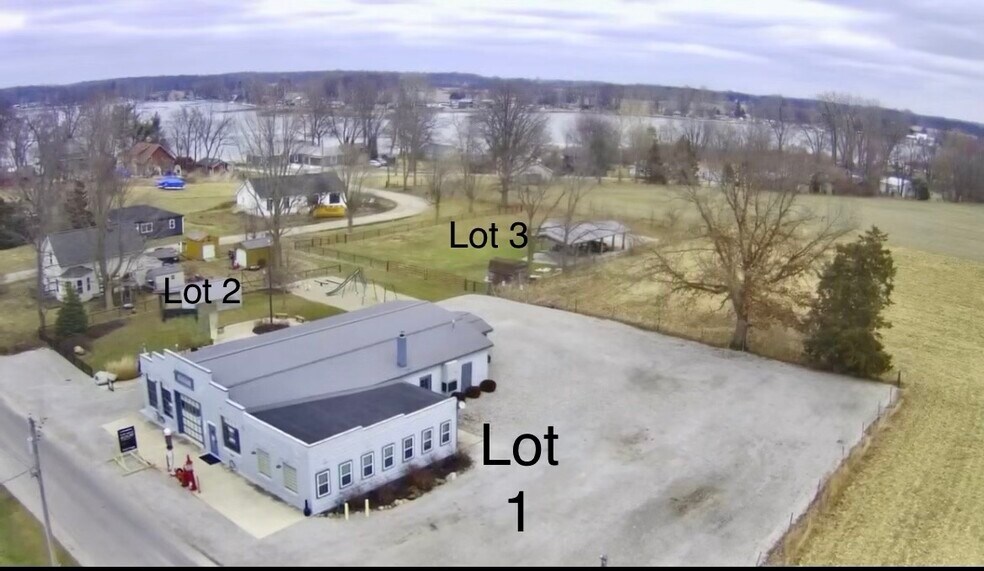 More Photos Of 991 N Main St, Kewanna General Retail For Sale