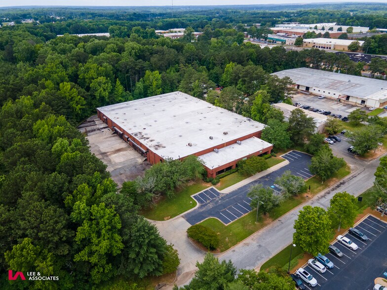 More Photos Of 5383 Truman Dr, Decatur Warehouse For Lease