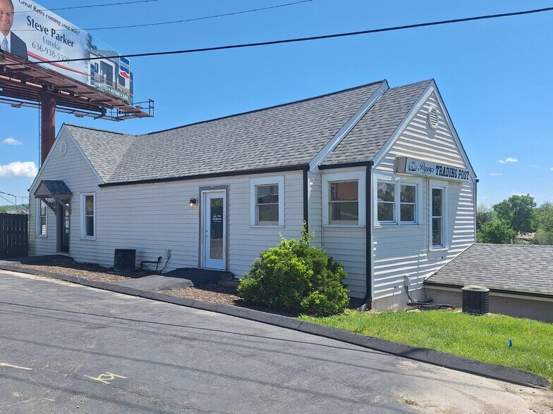 More Photos Of 600 Stockell Dr, Eureka Storefront Retail Office For Sale