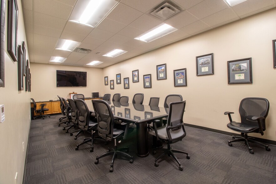 More Photos Of 335 S 1250 W, Lindon Self Storage For Lease