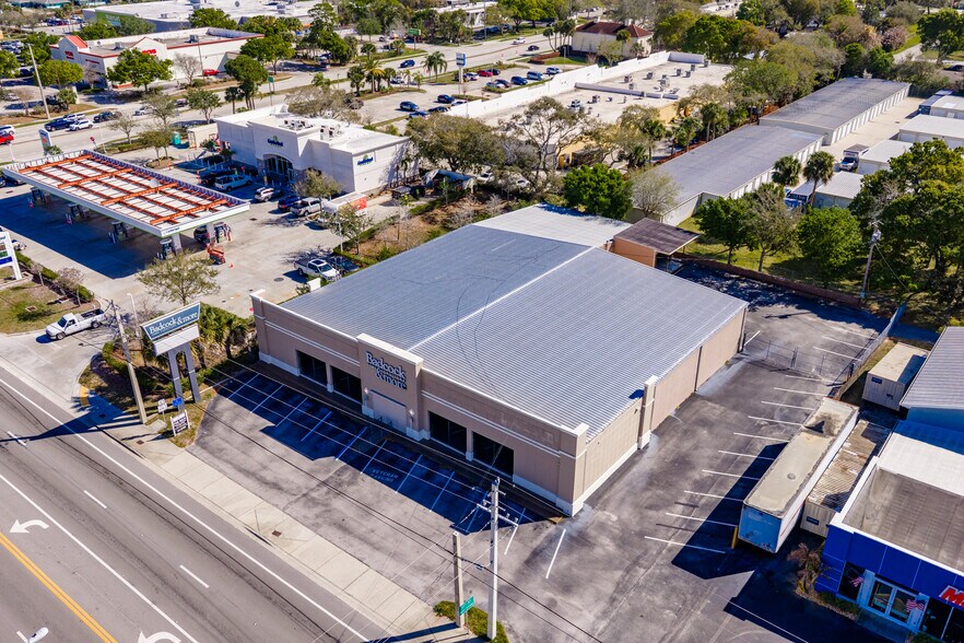 More Photos Of 1610 US Highway 1, Vero Beach Freestanding For Lease