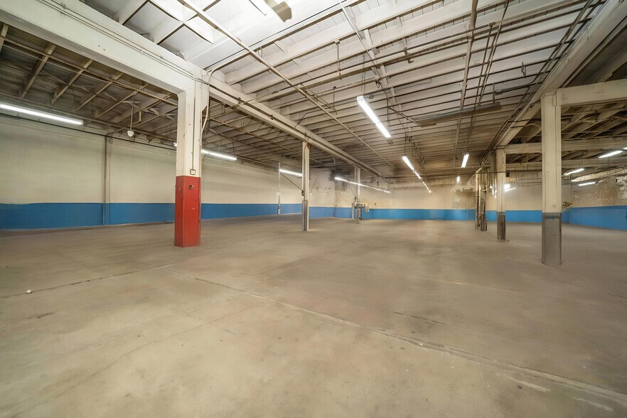 More Photos Of 4383 Fruitland Ave, Vernon Manufacturing For Sale