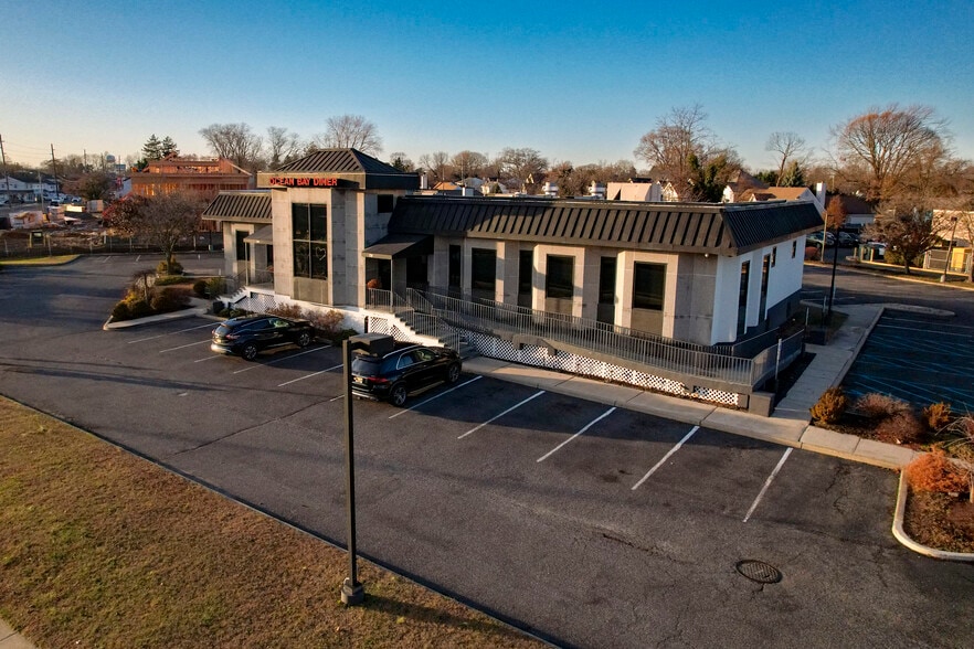 More Photos Of 1519 Richmond Ave, Point Pleasant Restaurant For Sale