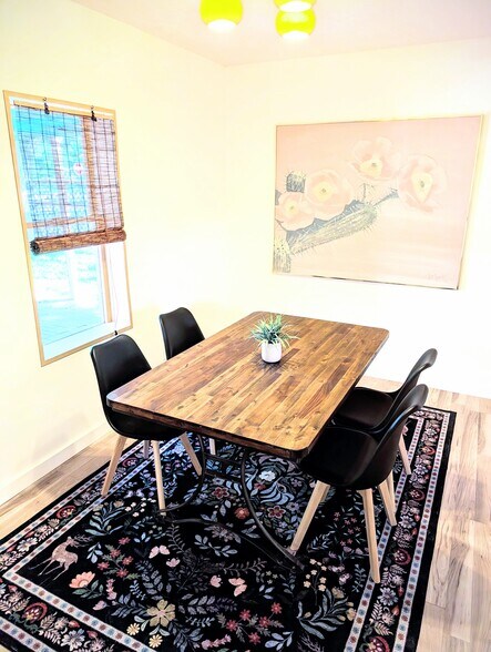 More Photos Of 520 N State St, Hagerman Specialty For Sale
