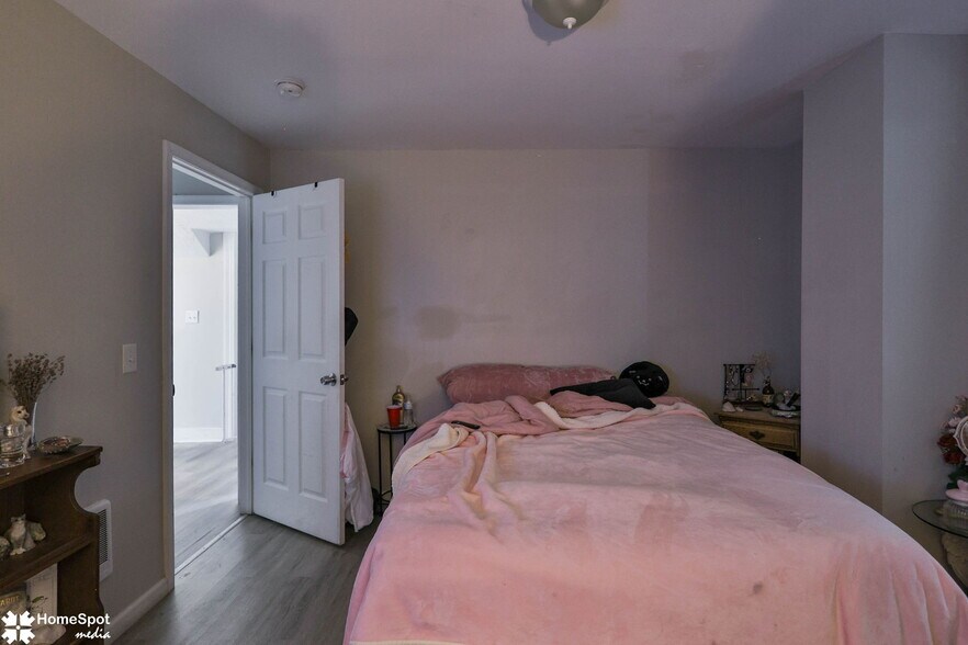 More Photos Of 1337 Washington St, Easton Multifamily For Sale