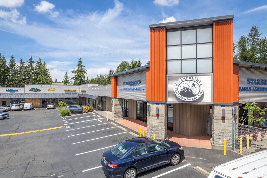More Photos Of 607 SE Everett Mall Way, Everett General Retail For Lease