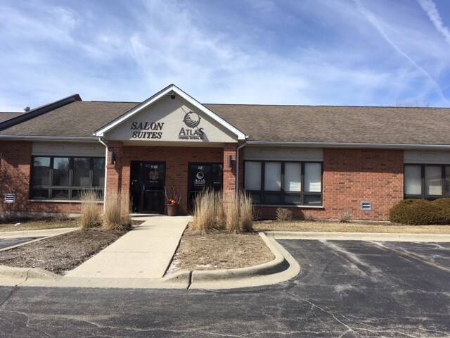 More Photos Of 820 E Terra Cotta Ave, Crystal Lake Office For Sale
