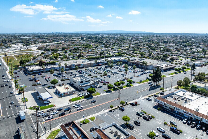 More Photos Of 17136 Magnolia St, Fountain Valley Drugstore For Sale