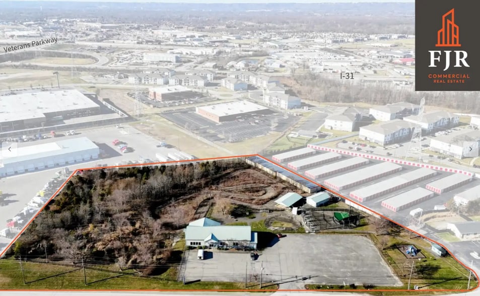 Primary Photo Of 4601 Hamburg Pike, Jeffersonville Amusement Park For Lease