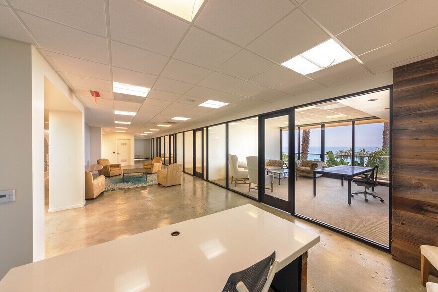 More Photos Of 22761 Pacific Coast Hwy, Malibu Office For Lease