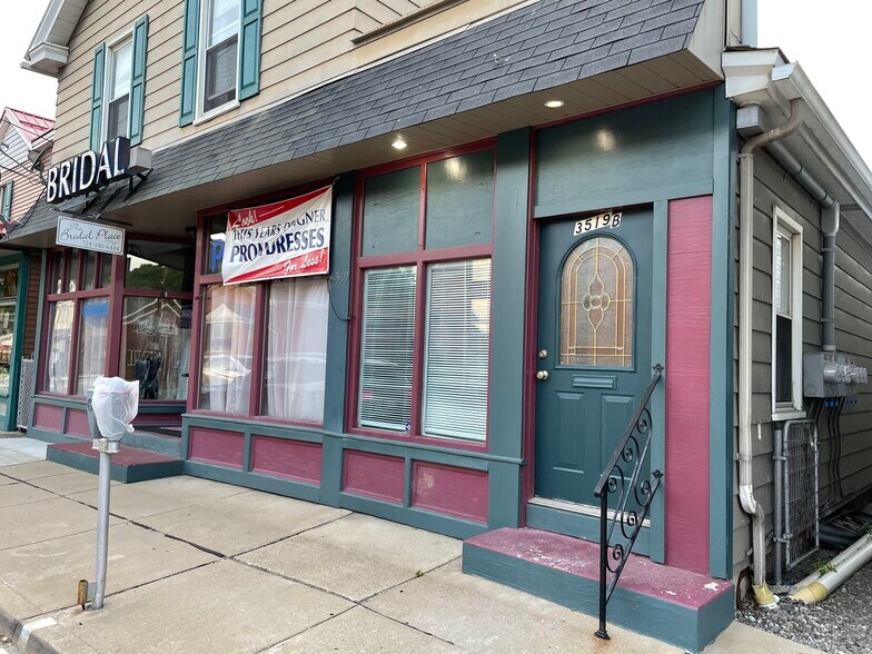 More Photos Of 3519 Washington Ave, Finleyville Storefront Retail Office For Lease