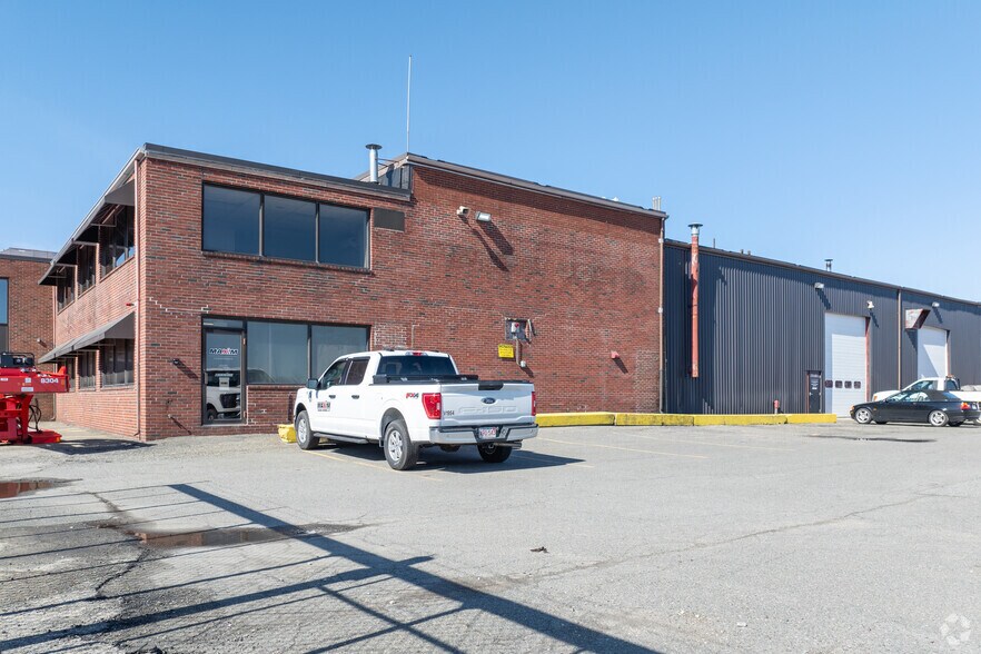 More Photos Of 777 N Shore Rd, Revere Warehouse For Lease