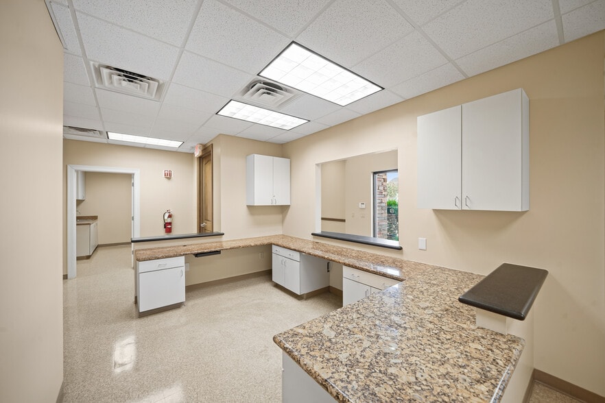More Photos Of 4626 Riverstone Blvd, Missouri City Medical For Sale